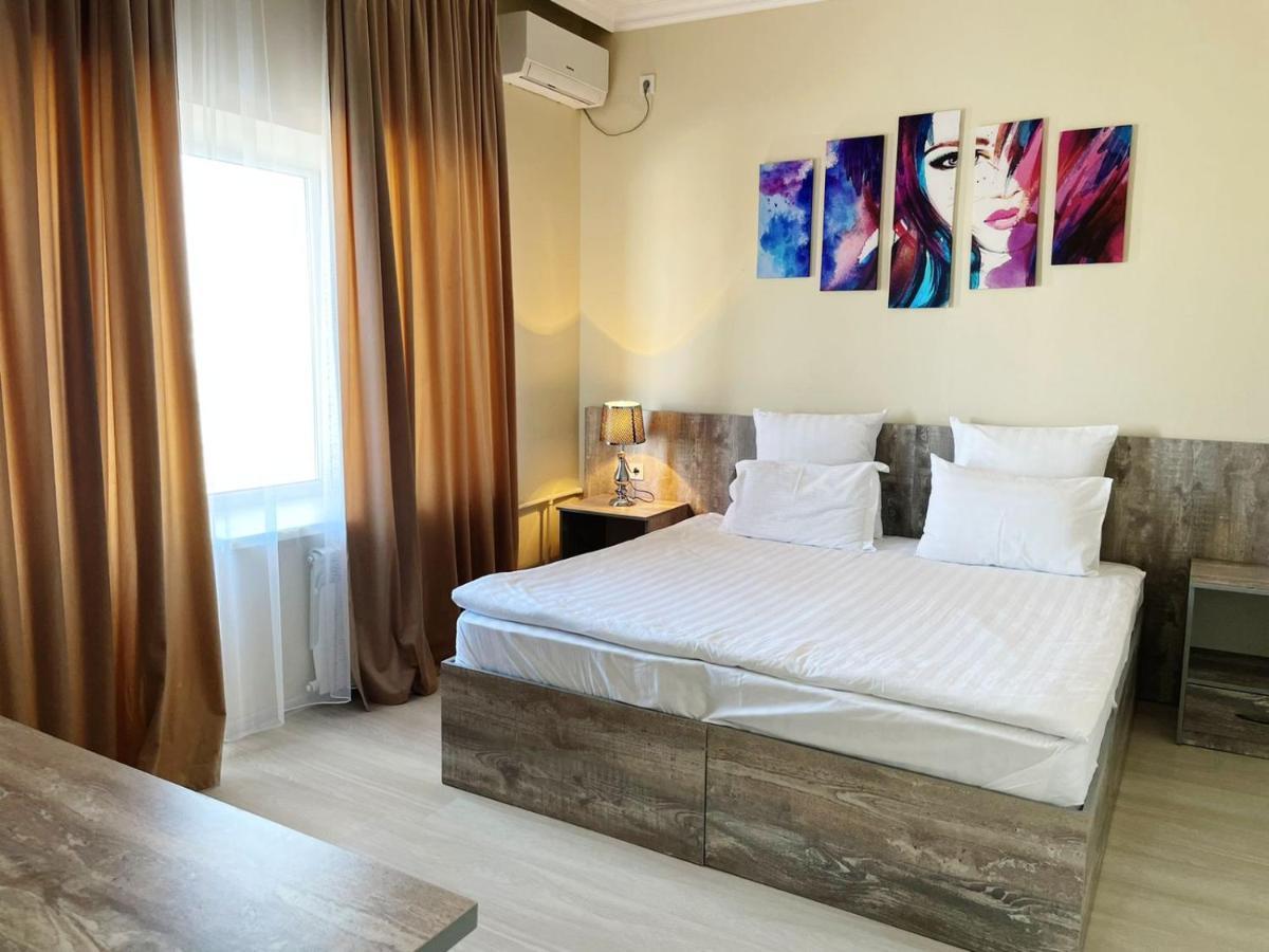 Aktau Airport Hotel Bagian luar foto