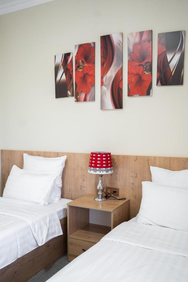 Aktau Airport Hotel Bagian luar foto